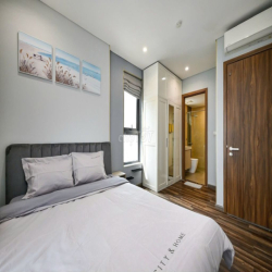 Cho thuê căn hộ 3PN 2WC nội thất cao cấp view đẹp tại Hà Đô Centrosa 