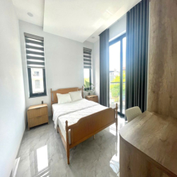 CHO THUÊ NHÀ Ở KINH DOANH LÔ GÓC CÓ SÂN 4 PHÒNG NGỦ KHU MỸ GIA