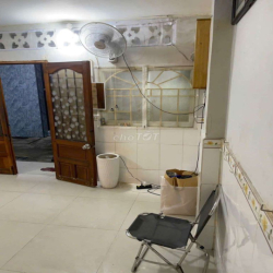 CHO THUÊ NHÀ 3 TẦNG Q.1 DTSD 75M2 GIÁ 10 TR. NT TIỆN NGHI NGAY TT