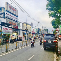 Cho thuê mặt tiền số 330 Nguyễn Thị Thập, Quận 7, DT: 7x22m