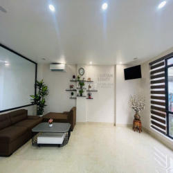 Cho thuê nhà khu phân lô Văn Cao, 5 p.ngủ full đồ.