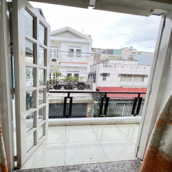 PHONG TRỌ FULL NT GẦN GTVT 600M - BAN CÔNG THOÁNG MÁT
