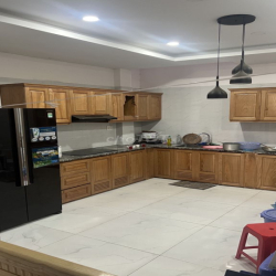 Nhà 1 trệt 2 lầu – hẻm xe tải – full nội thất – dọn vào ở ngay