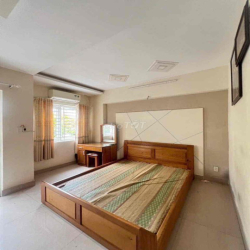 Nhà Nguyên Căn Full nội thất 5pn sân đậu oto thoải mái