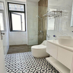 BÁN HOẶC CHO 𝐓𝐇𝐔𝐄̂ 𝐍𝐆𝐔𝐘𝐄̂𝐍 𝐂𝐀̆𝐍 𝐕𝐈𝐍𝐇𝐎𝐌𝐄𝐒 MARINA