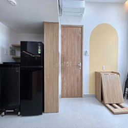 DUPLEX GÁC CAO 1m5_ SÁT GA METRO BẾN THÀNH _ NGAY CẦU ÔNG LÃNH,FULL NT
