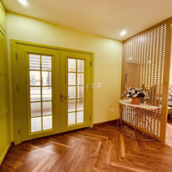 BÁN HOẶC CHO 𝐓𝐇𝐔𝐄̂ 𝐍𝐆𝐔𝐘𝐄̂𝐍 𝐂𝐀̆𝐍 𝐕𝐈𝐍𝐇𝐎𝐌𝐄𝐒 MARINA