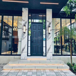 CHO THUÊ BIỆT THỰ VIP PHÚ MỸ HƯNG 5Pn- 175 triệu