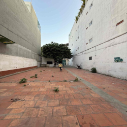 cho thuê khu đât 320m2 HXH Nguyễn Văn Lượng p16 DT:8x40