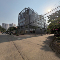 Cho thuê văn phòng mặt tiền Nguyễn Văn Hưởng 300m2 chỉ từ 72tr/tháng
