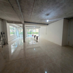 Cho thuê văn phòng mặt tiền Nguyễn Văn Hưởng 300m2 chỉ từ 72tr/tháng