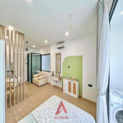 CHO THUÊ STUDIO BAN CÔNG MÁY GIẶT RIÊNG FULL NỘI THẤT SIU XINH GIÁP Q1