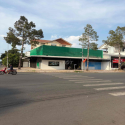 Kho 400m2 góc 2 mặt tiền trục chính KDC Nam Long 2