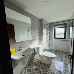 _NHÀ PHỐ LIỀN KỀ HXH 1/ SÁT MT_5,3X12M_TRỆT LỬNG 3 LẦU_5PN_VỊ TRÍ ĐẸP_