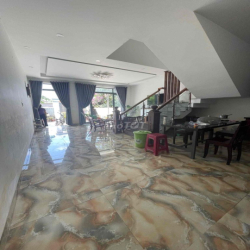 🏠BÁN NHÀ 3 TẦNG DIÊN PHÚ – 204m2 – Ô TÔ TỚI TẬN NHÀ  📍 Vị trí: Diên Ph