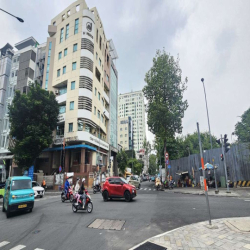 CHO THUÊ GÓC 2MT NGUYỄN ĐÌNH CHIỂU, Q.1 – 8×18M, 2 LẦU– 110 TR/THÁNG