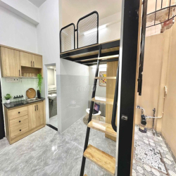 phòng có gác có sân sau siêu thoáng gần BX miền đông