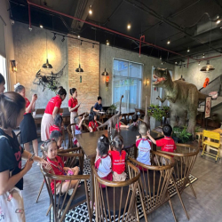 Cho thuê Shophouse Chung Cư Carillon Lũy Bán Bích, 90m2, 18TR