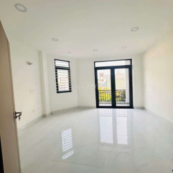 Nhà 1 Trệt 2 Lầu Sân Thượng 3PN Hẻm Xe Hơi Đường Số Lâm Văn Bền