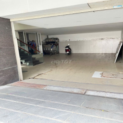 Cho thuê biệt thự mới 50 triệu, 10x 20m ,3 tấm + Hầm mặt tiền đường 19