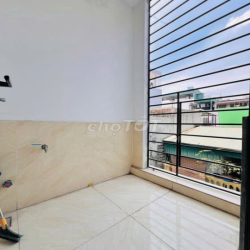 cho thuê phòng trọ ngõ 43 Trung Kính giá chỉ 4tr5