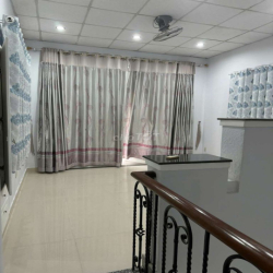 NHÀ TRỆT LẦU MT ĐƯỜNG SỐ LÂM VĂN BỀN, DT 4 X 15M.