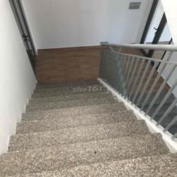 BUILDING KHU TÂY THẠNH - 8 x 26 - 3 TẦNG - TRỐNG SUỐT