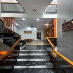 Nhà 4 Tầng đường Quách Thị Trang, Hoà Xuân, Đà Nẵng