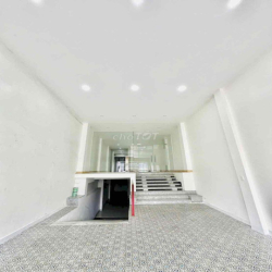 SIÊU PHẨM BÀU CÁT -  30D Nguyễn Hồng Đào, P14,TB - Có hầm, thang máy