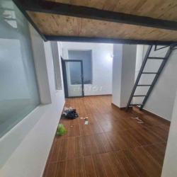 phòng trọ giá rẻ có máy lanh,ban công ,gác,máy giăt , ngay p văn chieu