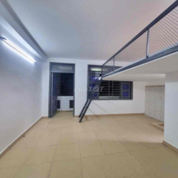 phòng trọ giá rẻ có máy lanh,ban công ,gác,máy giăt , ngay p văn chieu