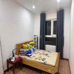 Cho thuê căn hộ 2pn giá 8 triệu c/c Diamond Riverside