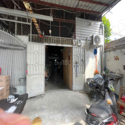 Dạ em có Kho 200m2 và 300m2 xe Tải vào đến nơi,có điện 3 Pha