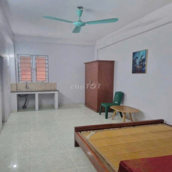 👉Còn phòng như ảnh  Địa chỉ : Ngõ 3 Thái Hà ( thông 252 Tây Sơn )