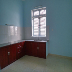 CHO THUÊ 226 m2 sàn 15tr /tháng phạm văn đồng gần Gigamall