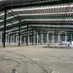 Kho xưởng 14.400 m² trong khu công nghiệp Cần Thơ, có DOCK, PCCC auto