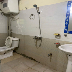 Đầy đủ nóng lạnh điều hoà , máy giặt