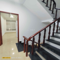 Cho Thuê Nhà 4 Tầng đường xe tải thông ra Hiệp Bình, Hiệp Bình Phước