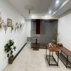 Cho thuê nguyên căn Cityland Center giá 35tr 5pn