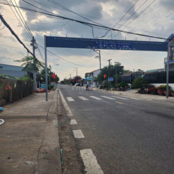 Cho thuê nhà kho mặt tiền đường đa phước . Diên tích 6x30 có gác lững.