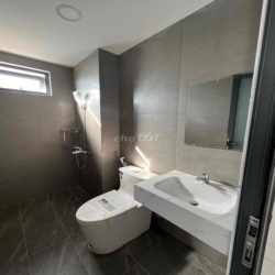 TRỐNG  CĂN HỘ Tách Bếp, Có Ban Công Ngay Đảo Kim Cương Quận 2! Nhận PE