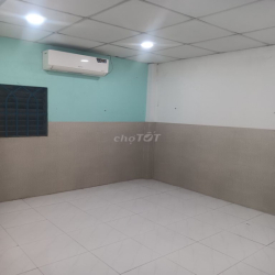Cho thuê nhà gần ngã tư Vườn Lài- Quốc Lộ 1A