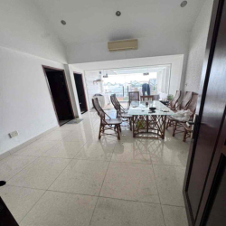 Cho thuê Toà Nhà 4 Tầng MT Phan văn hớn 8x30 6 phòng sân đậu 5 Oto