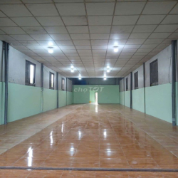 CHO THUÊ KHO 200, 6×30 XUÂN THỚI THƯỢNG- HOCMON . GIÁ : 13 TRIỆU