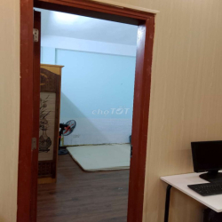 căn hộ 70m2, 2 ngủ, 1 WC, bếp riêng