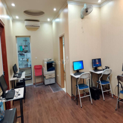 căn hộ 70m2, 2 ngủ, 1 WC, bếp riêng