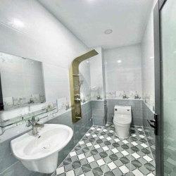 Nhà 5 Tầng 5 Phòng Ngủ 5WC - Đường Bình Trị Đông