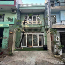 Cho thuê nhà nguyên căn xe hơi vào tận nhà khu dân cư đặng Thùy Trâm -