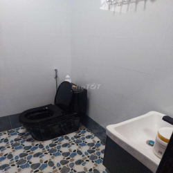 Nhà mới xây, full nội thất, dọn vào ở ngay