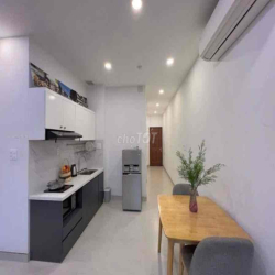 CHOTHUÊ 1PN BANCOL GẦN CHÙ ĐẠI GIÁC Đ.NGUYỄN V.TRỖI TIỆN ĐI Q3,Q1,Q.BT